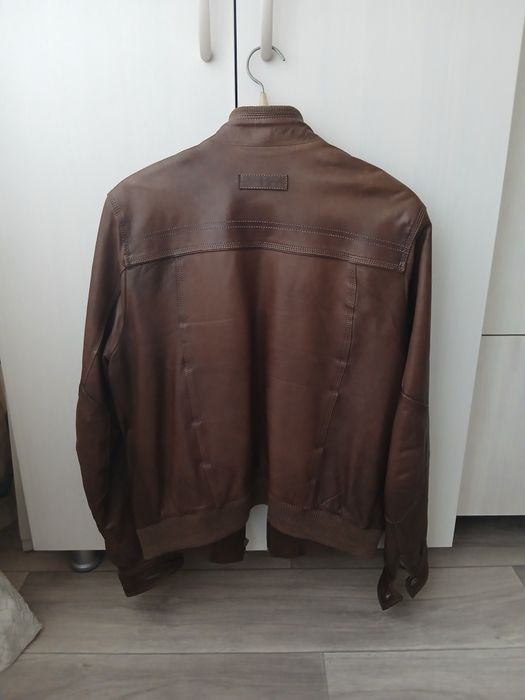 Продам кожаную куртку