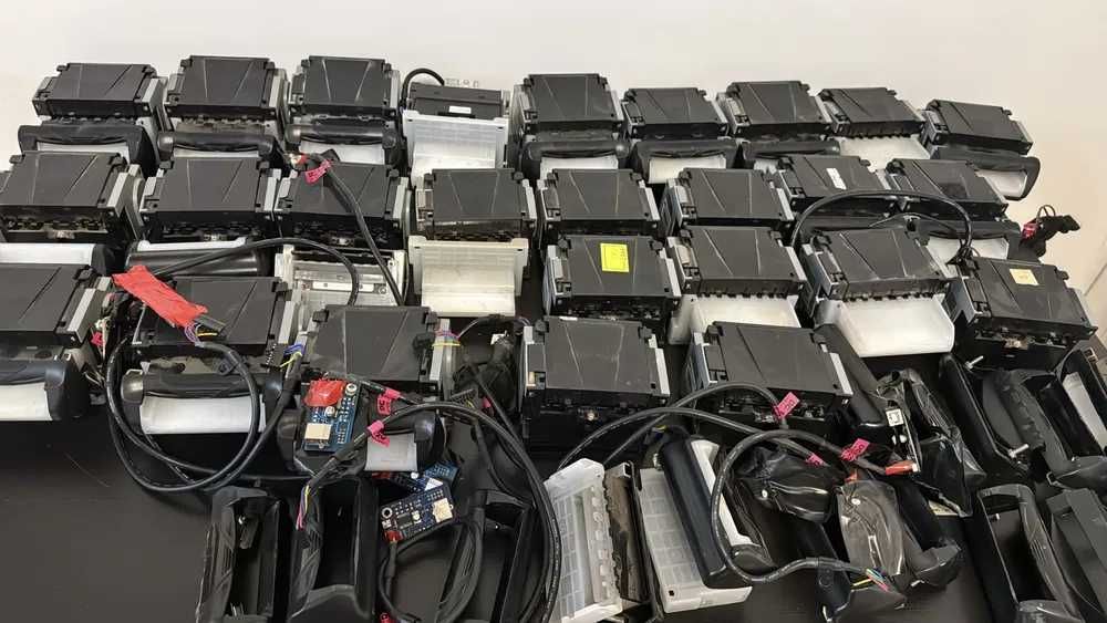 Bill acceptor ICT L83