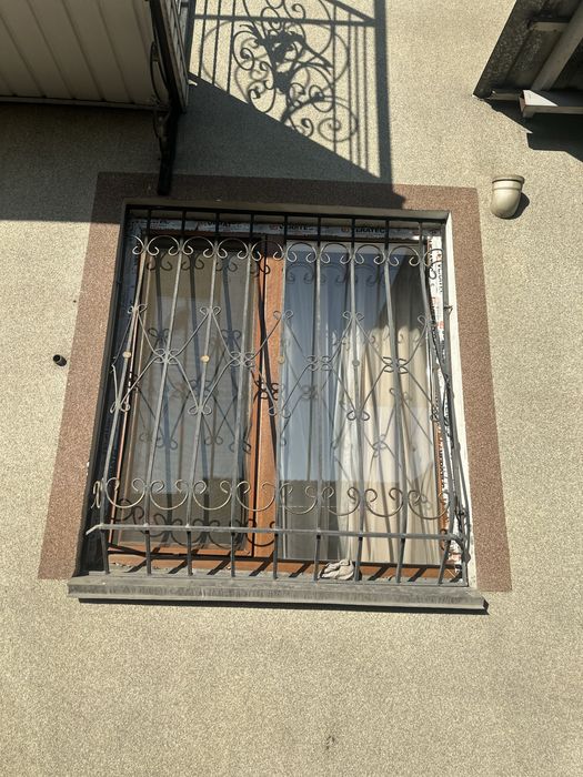 Продам решетки на окна в