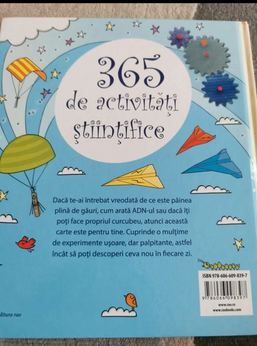 Carte copii 365 activități științifice