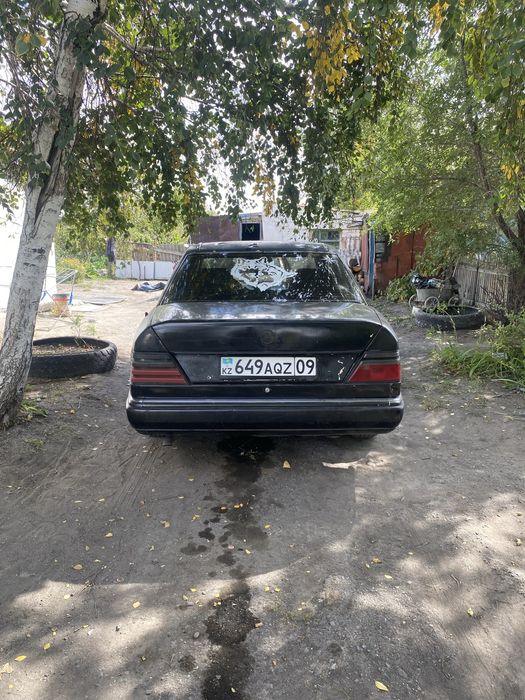 Продам мерс 124 в