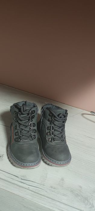 Детски ботуши номер 23