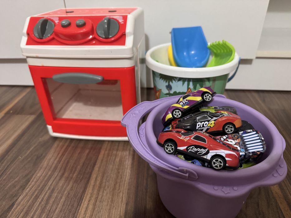 Продам много игрушек