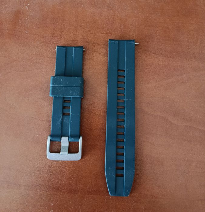 Нови червена и зелена силиконови каишки 22 мм за часовник