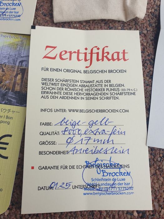 Piatra ascutit galbena de Belgia