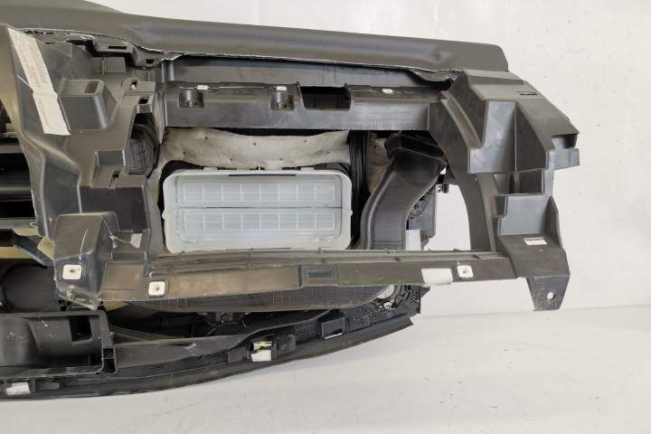 Plansa Bord Originala In Stare Buna Reconditionata Profesional Jeep  R