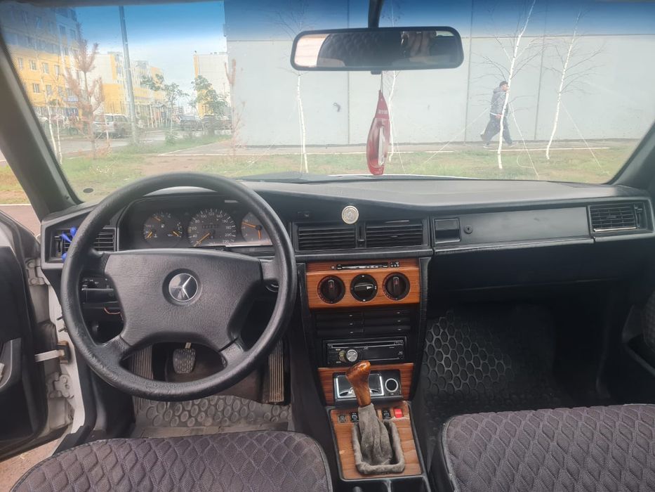 Мерседес авто 190