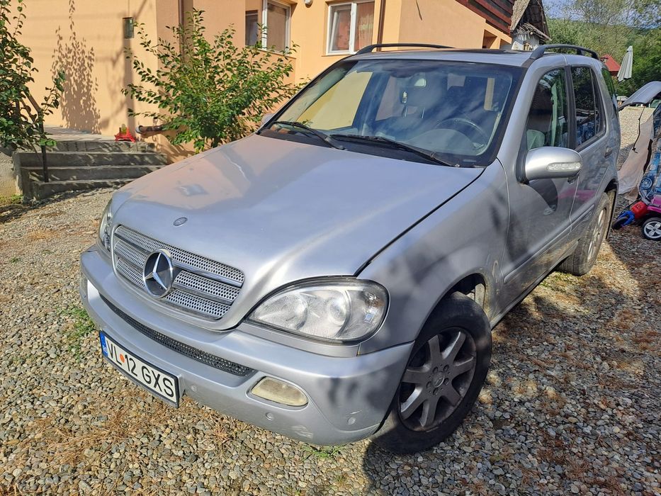 Vând Mercedes-Benz ML 270 cdi