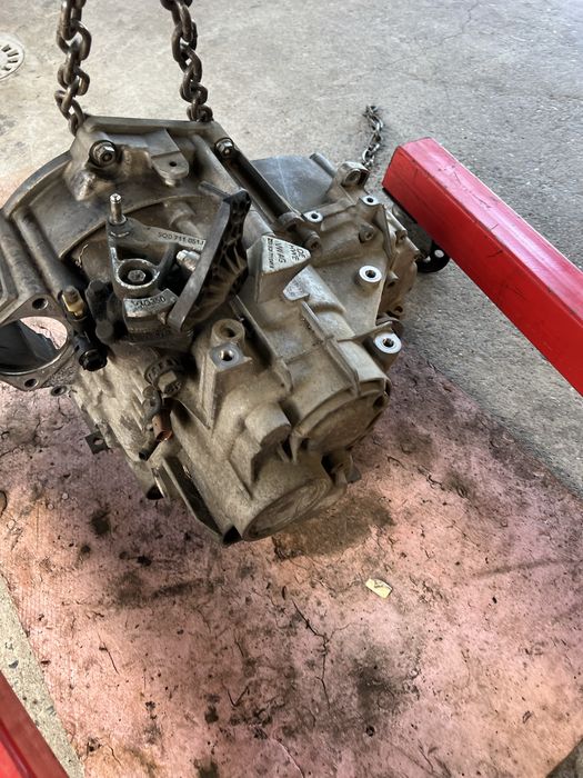 Cutie viteze manuala 6 trepte start stop passat b8 cod cutie QFZ