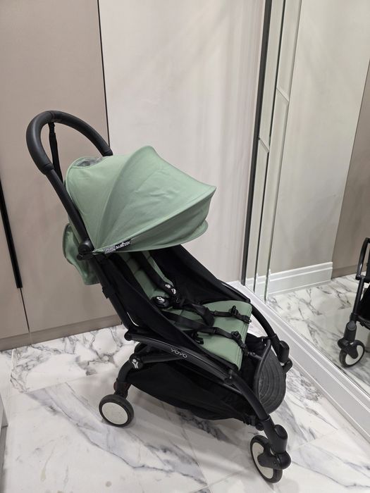 Продам коляску Babyzen Yoyo