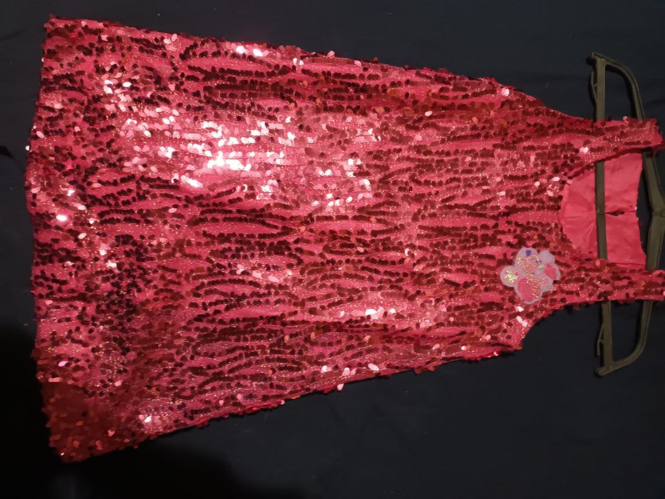 Продам платье на девочку