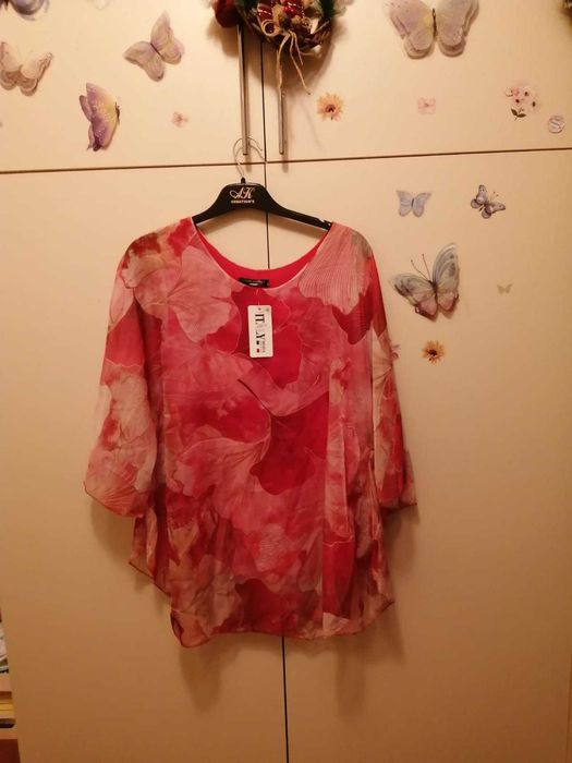 Bluza eleganta cu maneca clopot cu eticheta