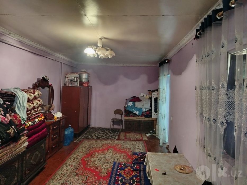 Uchaska sotiladi Yangi qurg'on tumani  Mang'it  MFY da joylashgan.