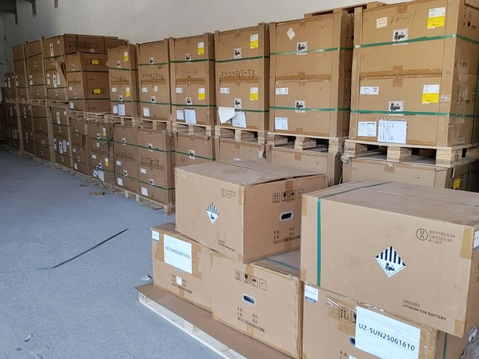 HUAWEI invertor sotuvda!! Global versiya original!!

5kwt on-grid 1fa