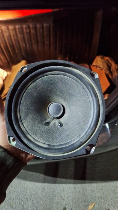 Nexia 3 radnoy kalonkalari oldi va orqa komplekt