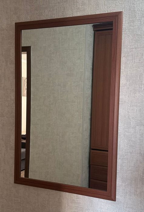 Зеркало настенное