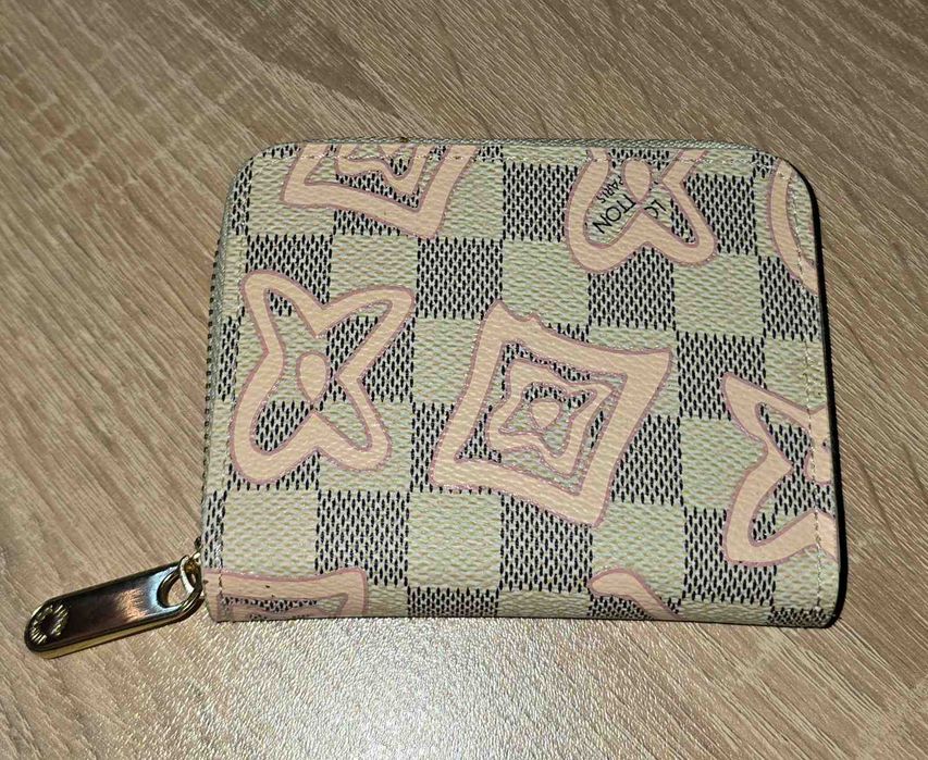 Louis Vuitton оригинално портмоне