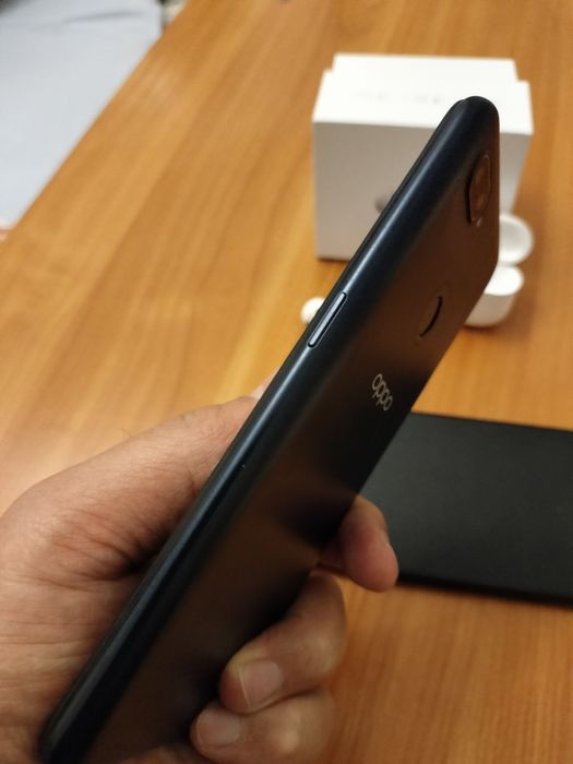 Oppo A12..+науш.