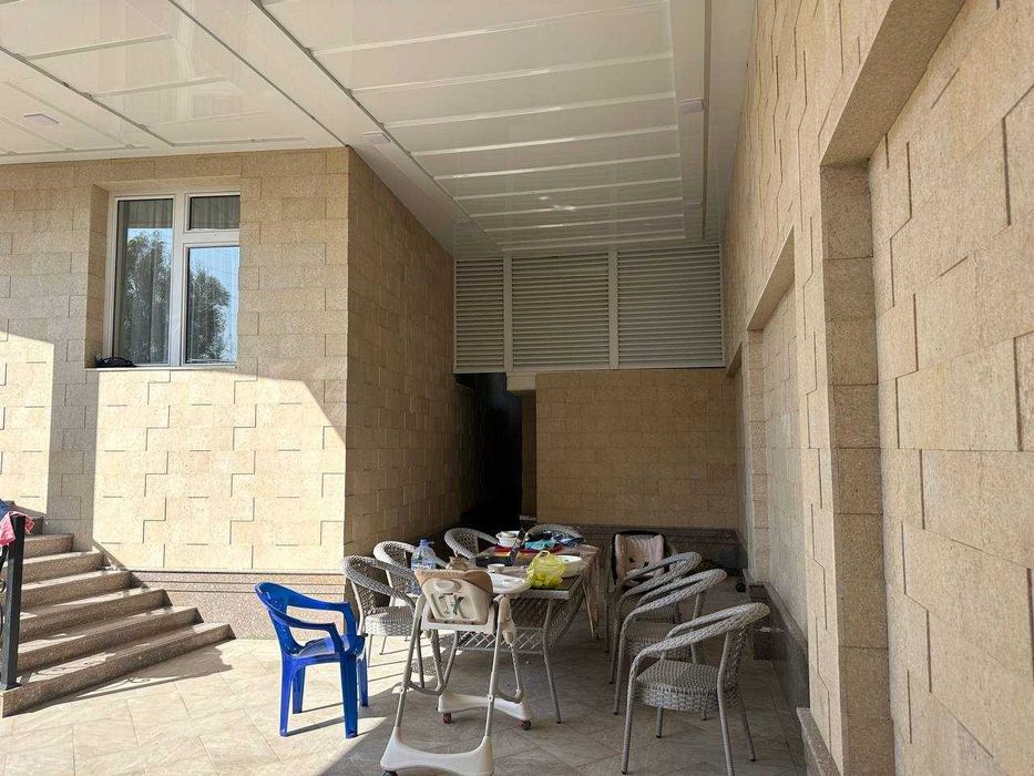 Бз сув бўйида янги ҳовли сотилади