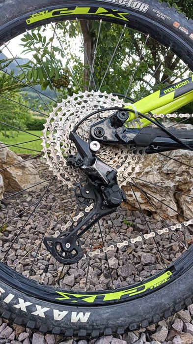 Bicicleta full suspension