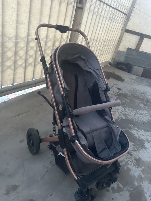 Продам детскую коляску