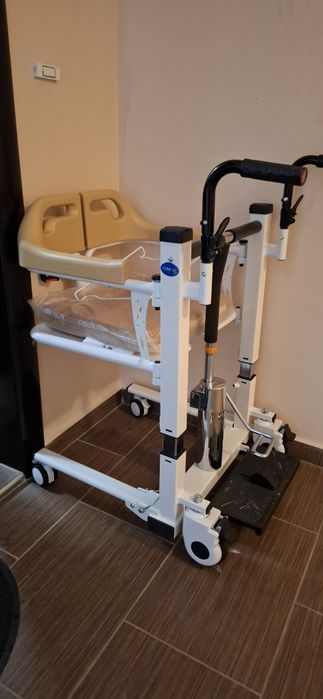 Инвалидна количка-Лифтер