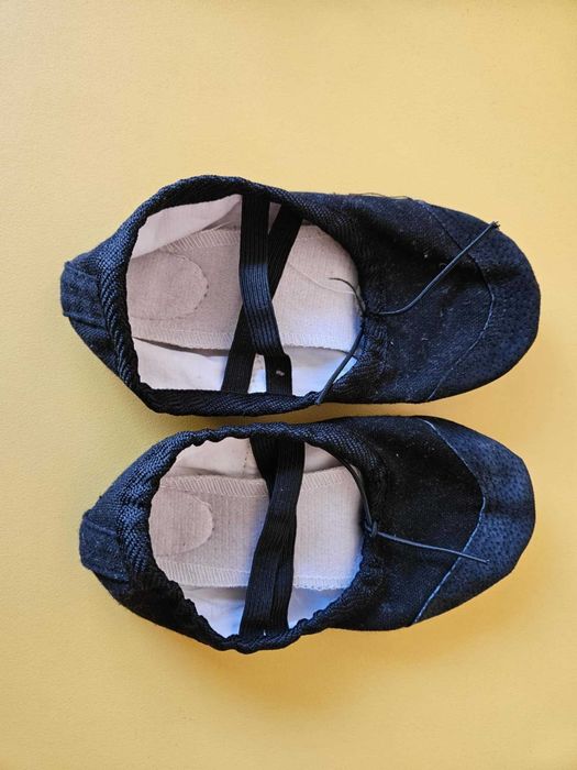 Балетни туфли детски - розови и черни, размер 31