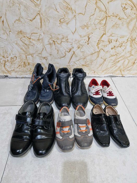 Кроссовки на мальчика  по 500 тенге