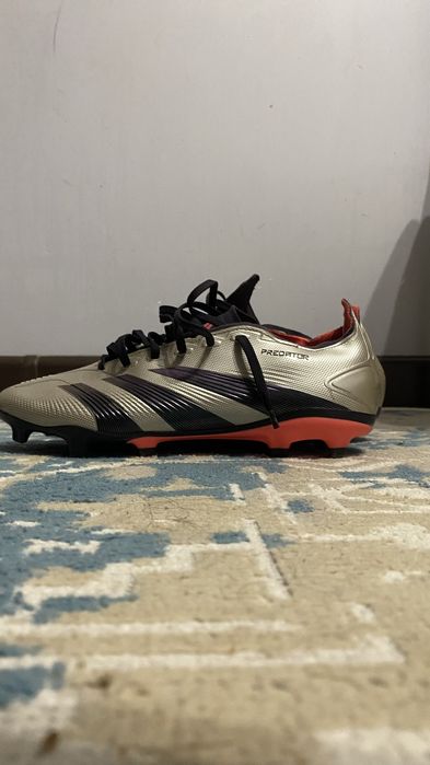 Продаю бутсы адидас