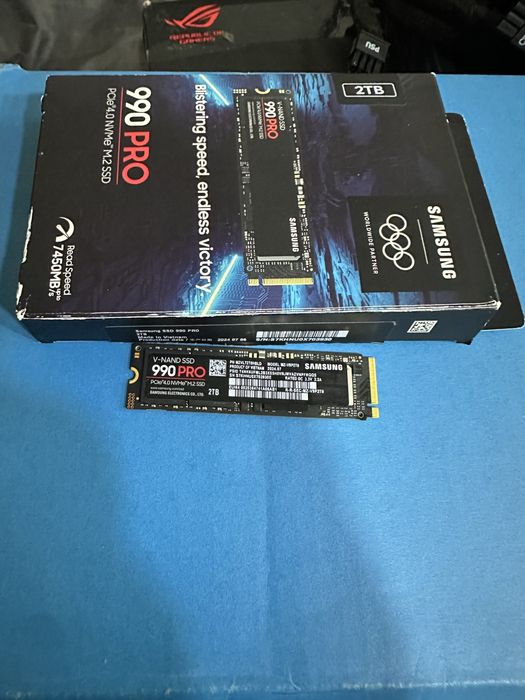 SSD Samsung 990 PRO MZ-V9P2T0BW 2000 ГБ