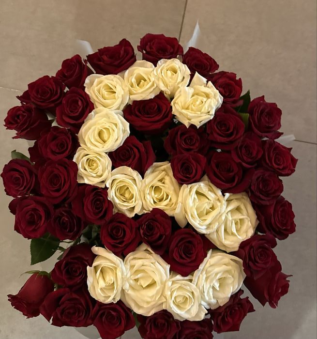 Продам букет буква S