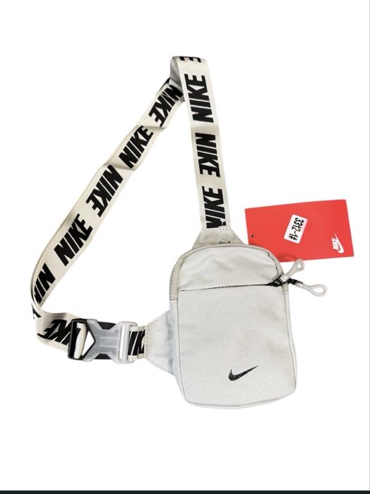 Чанта Nike NEW Advance