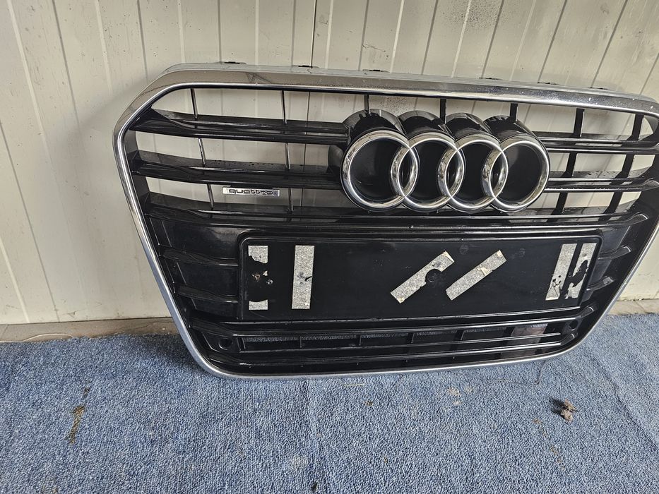 Grila audi a6 c7 2010 2014.  Trager aripa