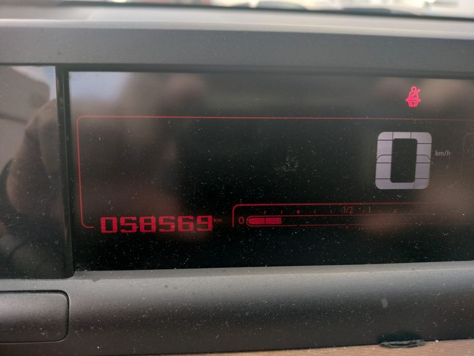 Vind Citroen C4Cactus an 2016