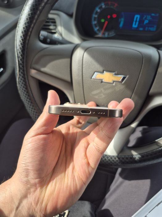 Продам или обменяю iphone 16 Pro 128