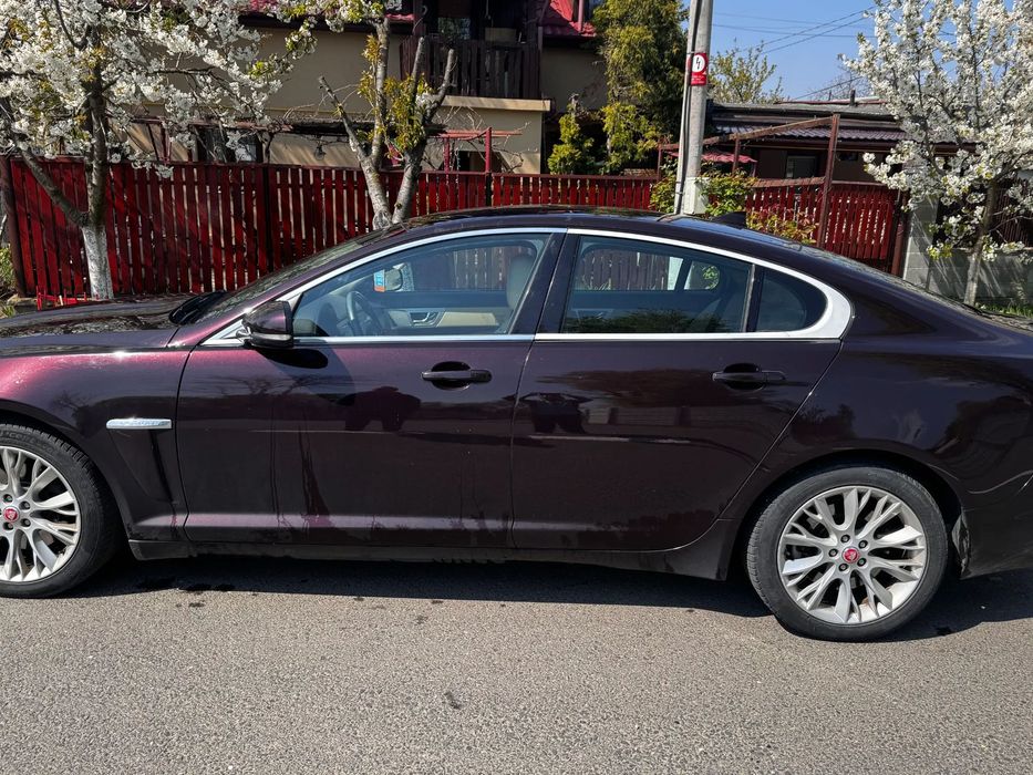 Jaguar XF Jaguar XF - 8500 euro - Stare bună de funcționare