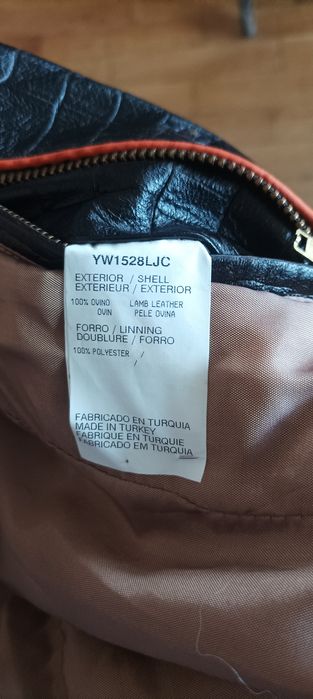 "YOGO", Уникален кожен ТРЕНЧКОУТ, НОВ, с идентификационен  ном