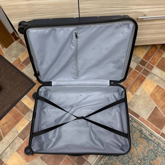 Чемодан (Размер М)