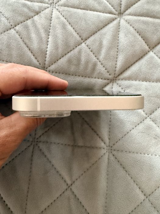 Vând iphone 14 Plus, stare tehnica si estetica deosebita.