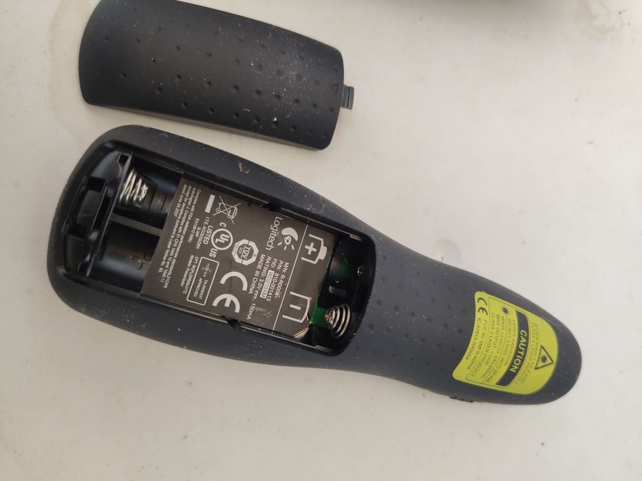 Презентер Logitech R400