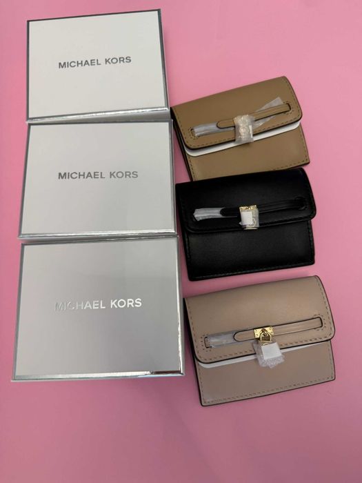 Нов картхолдър монетник  Michael Kors