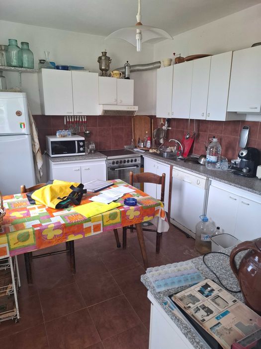 Продава се Тристаен апартамент в Радомир - 95 кв.м за 242 €/кв.м - Снимка #2