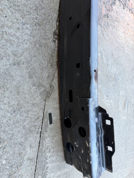 Armatura bara fata Duster 3