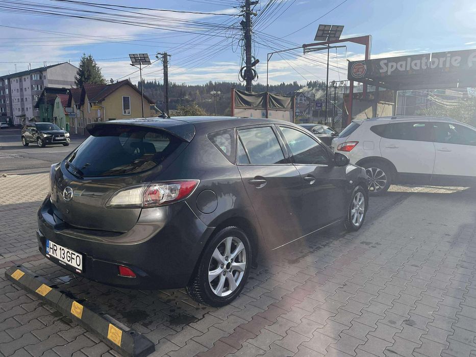 Vând Mazda 3 Facelift