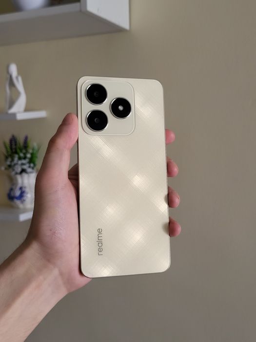 Realme C61 ОЗУ 16 Память 256 Игровой Полный Оригинал