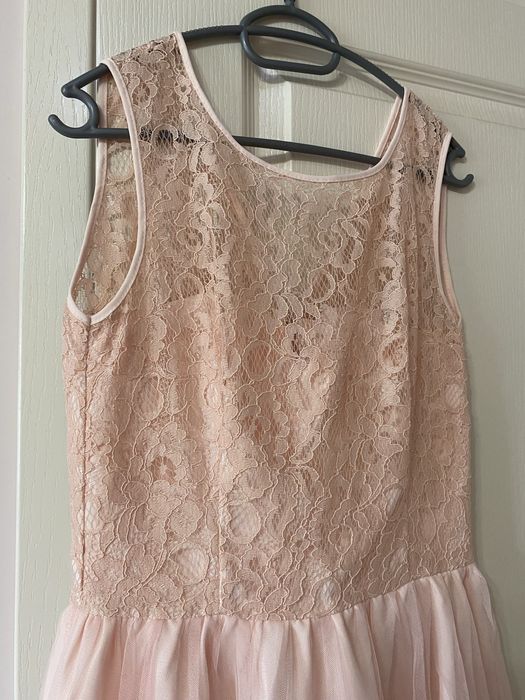 Официална рокля в цвят пудра