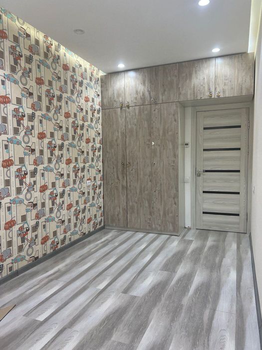 Продается 2-х комн,квартира на 1 этаже. Чилонзар 11,Дом около дороги