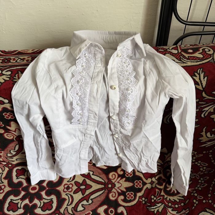 Продам женские блузки
