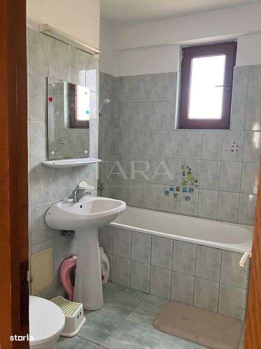 Apartament cu 3 camere, 60 mp, zonă excelentă pentru familii.