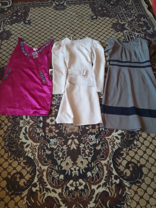 Продам платья не дорого